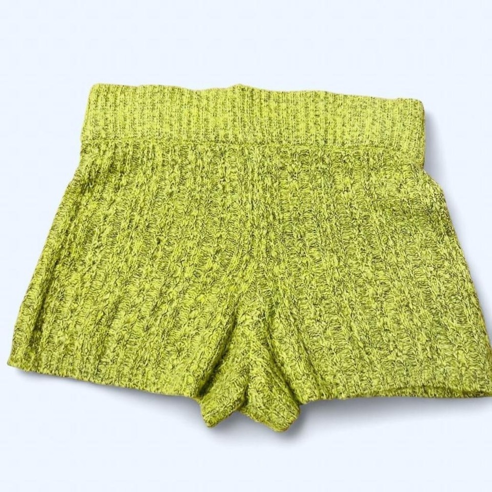 Out From Under Lime Knit Shorts Button Front High Rise M - Picture 5 of 5